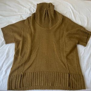 Ischiko Short-sleeve Sweater